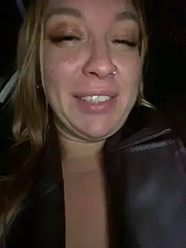 Snapshot of Sweet___Emily chatting on December 2024 09:33:01 PM Sweet Emily online show from December 2024 09:33:01 PM