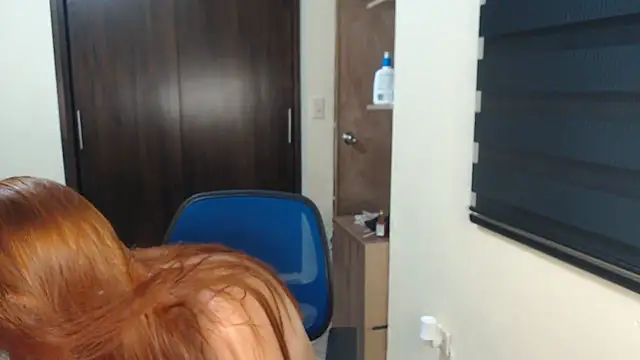 Snapshot of Amy_Walker chatting on December 2024 08:33:01 PM Amy Walker online show from December 2024 08:33:01 PM