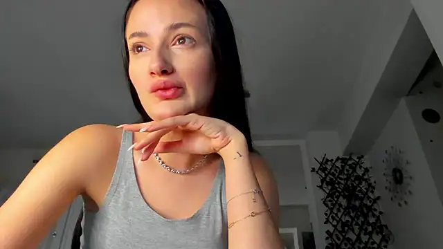 IreneVON online show from January 2025 03:43:01 PM