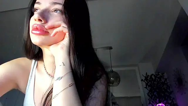 IreneVON online show from February 2025 03:42:02 PM