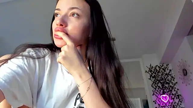 IreneVON online show from February 2025 06:06:01 AM