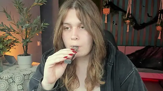 FioraMarmoris online show from October 2025 01:32:01 PM