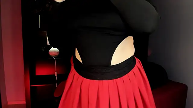 Snapshot of FioraMarmoris chatting on February 2026 05:56:01 AM FioraMarmoris online show from February 2026 05:56:01 AM