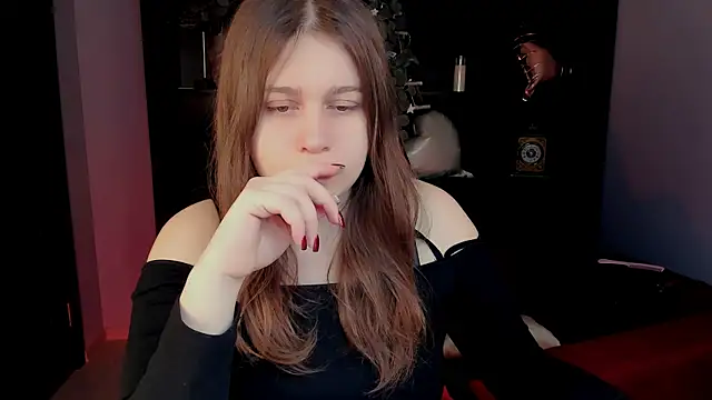 Snapshot of FioraMarmoris chatting on February 2026 05:25:02 AM FioraMarmoris online show from February 2026 05:25:02 AM