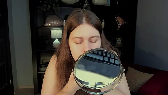 Snapshot of FioraMarmoris chatting on February 2026 05:40:02 AM FioraMarmoris online show from February 2026 05:40:02 AM