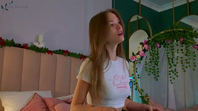 Eva Natsumi online show from December 2024 03:00:02 PM