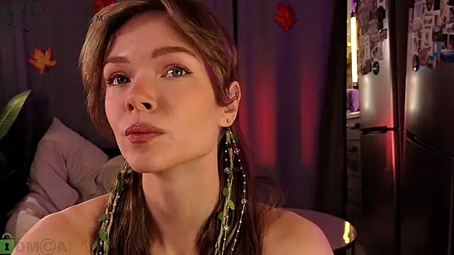 Eva Natsumi online show from November 2025 05:03:01 PM