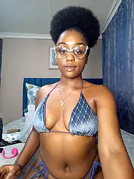 Queen-Chocolate online show from March 2025 10:04:02 PM