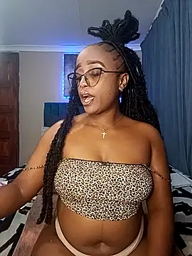 Queen-Chocolate online show from November 2025 10:08:02 PM