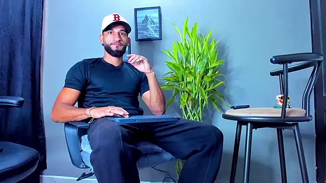 Damian 022 online show from September 2025 01:58:02 PM