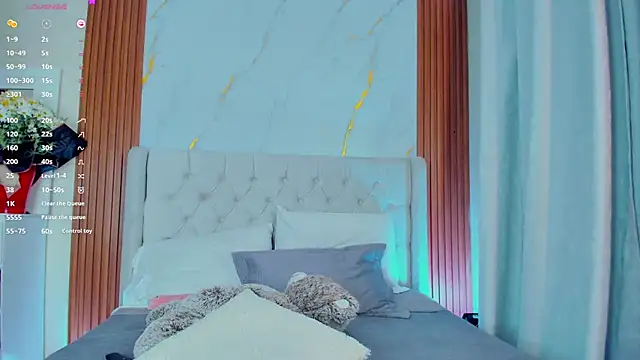 amelie leigh online show from February 2025 03:00:02 AM