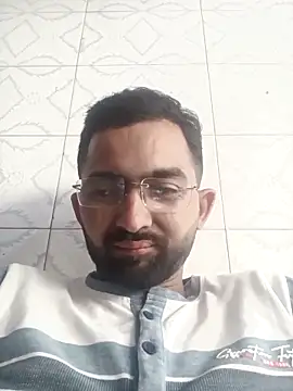 sagarghai07 online show from April 2026 11:58:01 AM