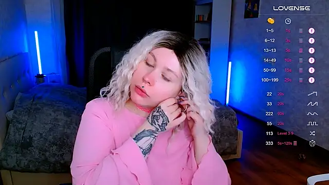 Blueberry-baby online show from December 2025 09:57:01 PM