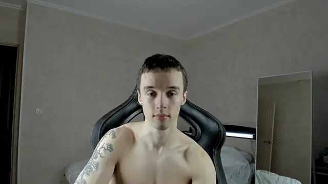 Snapshot of MasonWarholl chatting on February 2025 02:26:02 PM MasonWarholl online show from February 2025 02:26:02 PM