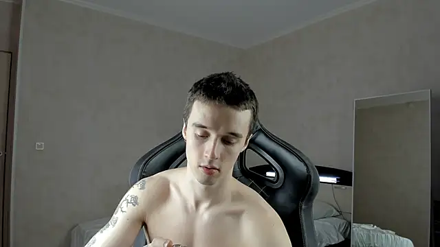 Snapshot of MasonWarholl chatting on February 2025 02:52:01 AM MasonWarholl online show from February 2025 02:52:01 AM