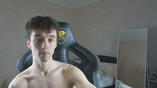 Snapshot of MasonWarholl chatting on November 2025 07:21:01 PM MasonWarholl online show from November 2025 07:21:01 PM