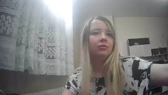 ViolaCandy online show from October 2025 05:00:02 AM