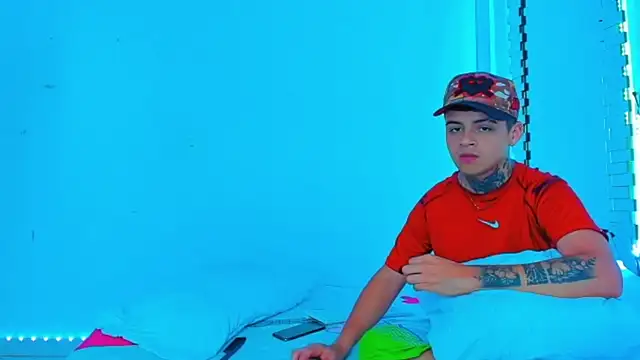 HOT boy2025 online show from February 2025 09:45:02 PM