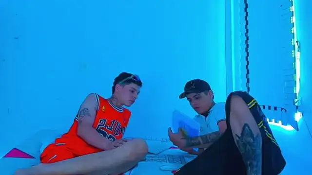 HOT boy2025 online show from February 2025 11:05:01 PM