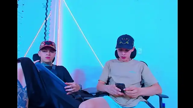 HOT boy2025 online show from September 2025 04:01:01 AM