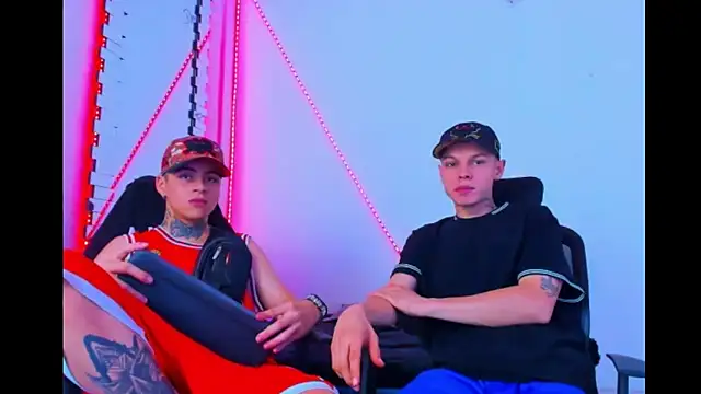 HOT boy2025 online show from September 2025 06:46:02 AM