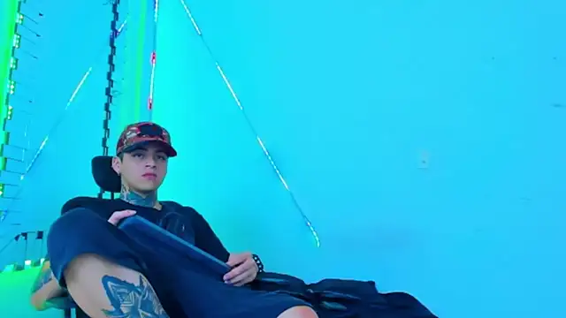 HOT boy2025 online show from September 2025 03:50:02 PM