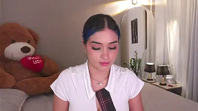 AnnyHizzle online show from November 2025 05:10:02 AM