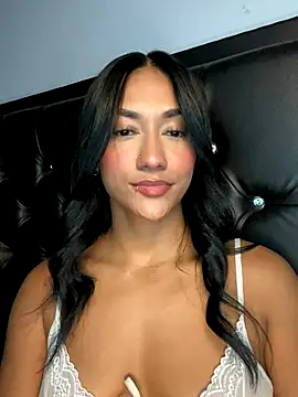 mailyreid online show from October 2025 04:20:02 AM