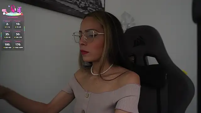 Snapshot of little-eli chatting on December 2025 07:07:01 PM little-eli online show from December 2025 07:07:01 PM