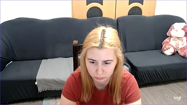 Snapshot of VioletaFlower7 chatting on February 2025 09:26:02 PM VioletaFlower7 online show from February 2025 09:26:02 PM