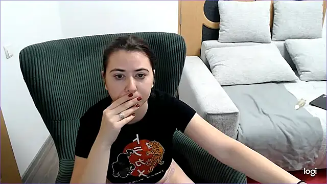 Snapshot of VioletaFlower7 chatting on November 2025 07:52:01 AM VioletaFlower7 online show from November 2025 07:52:01 AM