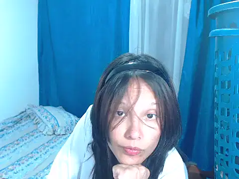 Snapshot of home_vlak chatting on May 2026 11:11:01 PM home vlak online show from May 2026 11:11:01 PM