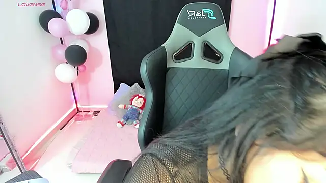 zoesullivan online show from December 2024 10:07:01 AM