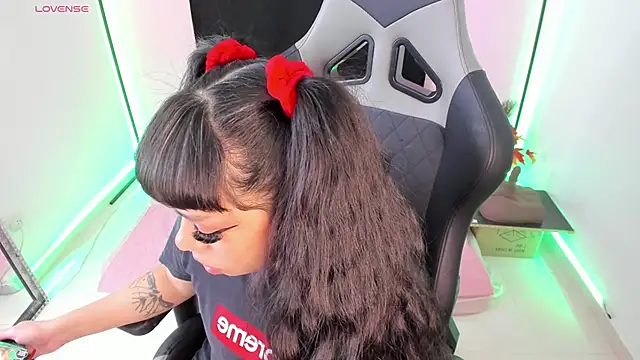 zoesullivan online show from December 2024 10:16:01 AM