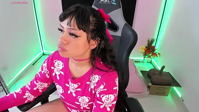 zoesullivan online show from December 2024 09:48:02 AM