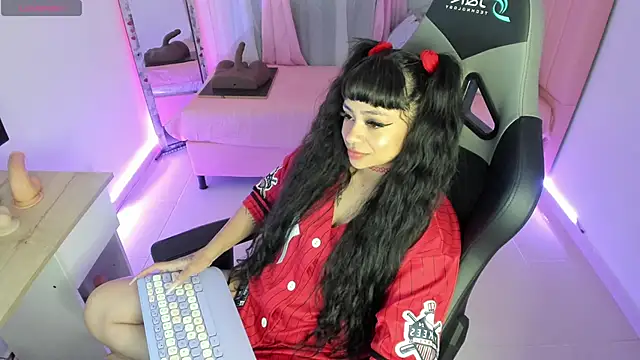 zoesullivan online show from January 2025 09:08:01 AM