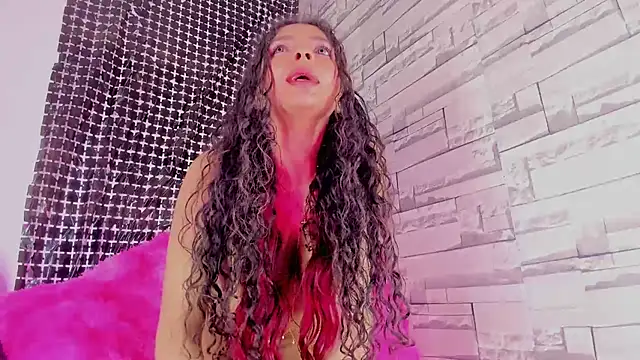 Snapshot of MiaKirshner chatting on February 2025 12:16:01 AM MiaKirshner online show from February 2025 12:16:01 AM