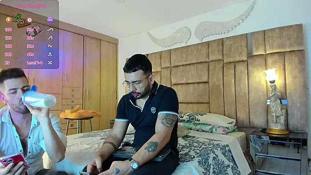 petterwilly1 online show from February 2025 06:01:01 PM