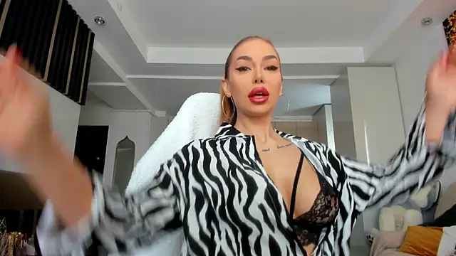 Alessa Burns online show from February 2025 07:17:01 AM