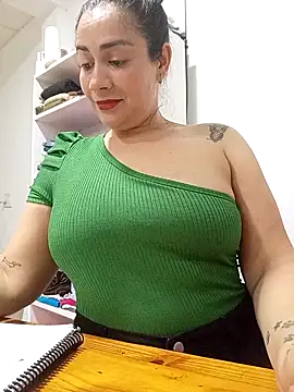 Snapshot of XGabrielaXX chatting on October 2025 08:47:01 PM XGabrielaXX online show from October 2025 08:47:01 PM