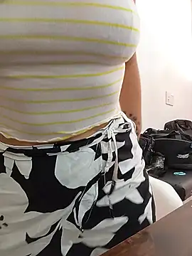 Snapshot of XGabrielaXX chatting on December 2025 08:26:02 PM XGabrielaXX online show from December 2025 08:26:02 PM