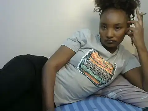 StacyGee24 online show from October 2025 05:14:02 PM