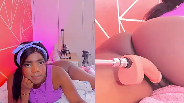 Snapshot of zoeethompson_cm chatting on February 2025 10:21:01 PM zoeethompson cm online show from February 2025 10:21:01 PM