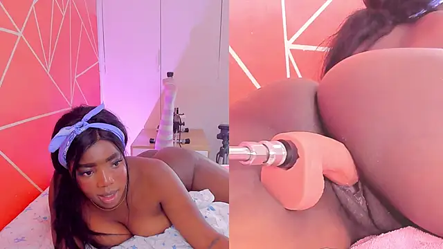 Snapshot of zoeethompson_cm chatting on February 2025 01:25:02 AM zoeethompson cm online show from February 2025 01:25:02 AM