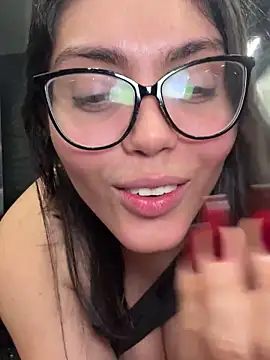 zui lu online show from February 2025 05:02:01 AM