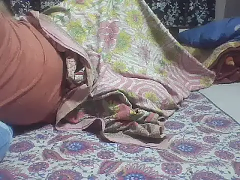 Snapshot of LoVer04All chatting on December 2024 07:20:01 PM LoVer04All online show from December 2024 07:20:01 PM