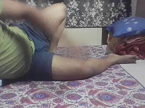 Snapshot of LoVer04All chatting on December 2024 09:34:02 AM LoVer04All online show from December 2024 09:34:02 AM