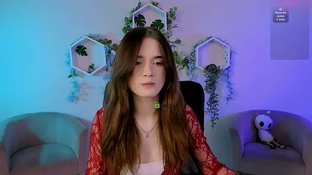 liana kisses online show from June 2026 06:41:01 PM