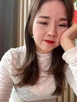 Efangfang online show from February 2025 05:46:01 AM