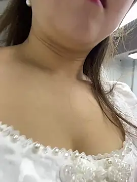 Efangfang online show from March 2025 06:15:02 AM